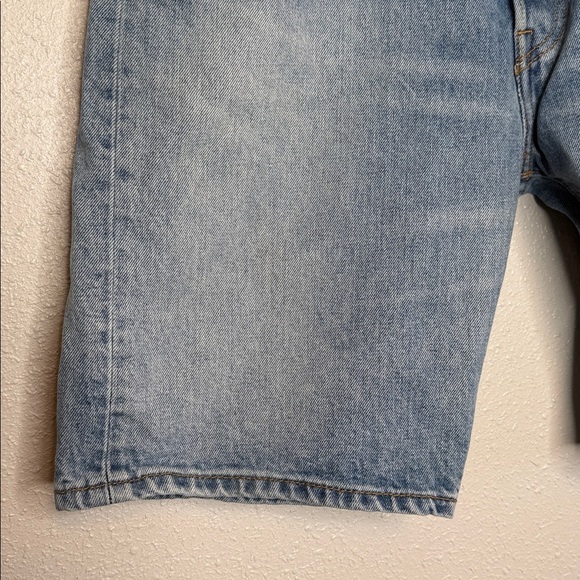 Levi's Men's 501 Button Fly Jean Shorts Size 36 - Picture 3 of 8